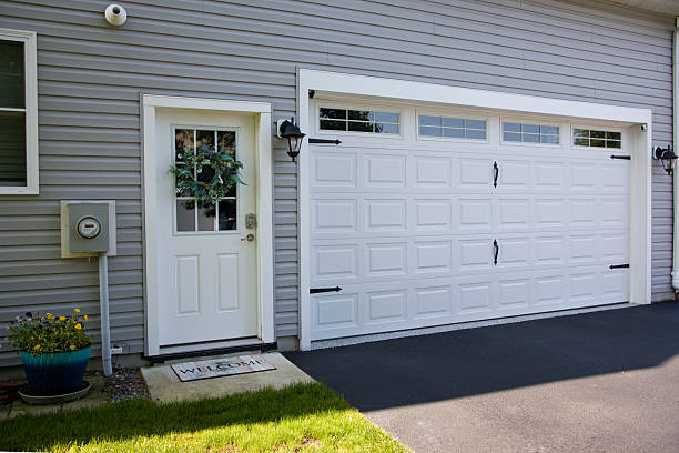 24/7 Emergency Garage Door Panel Replacement experts in Westby, WI